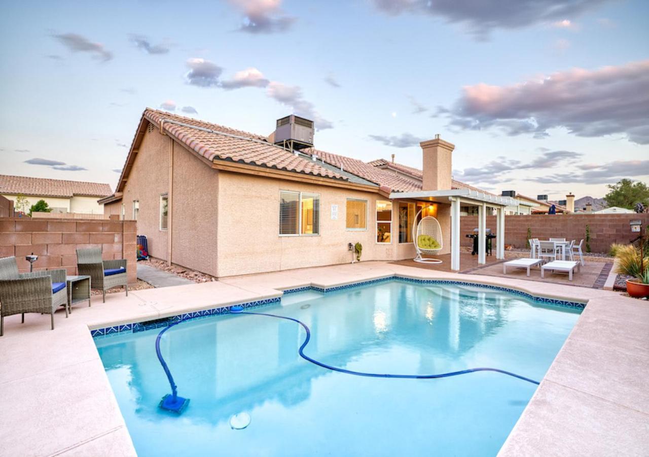 Sunset Swim - Modern Vegas Heated Pool Retreat Villa เฮนเดอร์สัน ภายนอก รูปภาพ