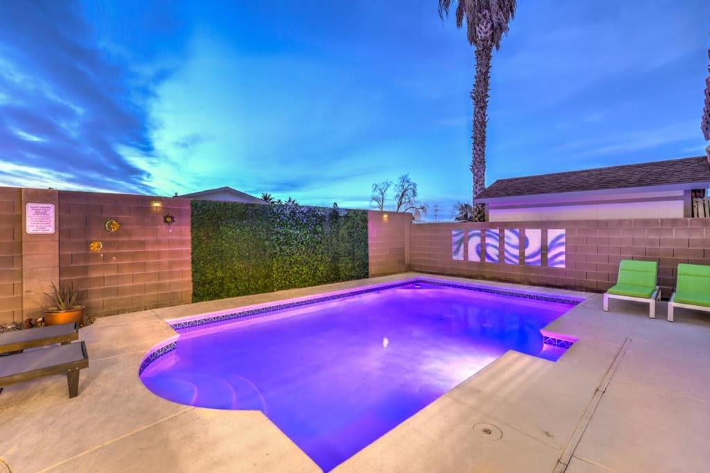 Sunset Swim - Modern Vegas Heated Pool Retreat Villa เฮนเดอร์สัน ภายนอก รูปภาพ